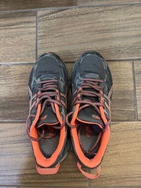 ASICS sneakers Size 7